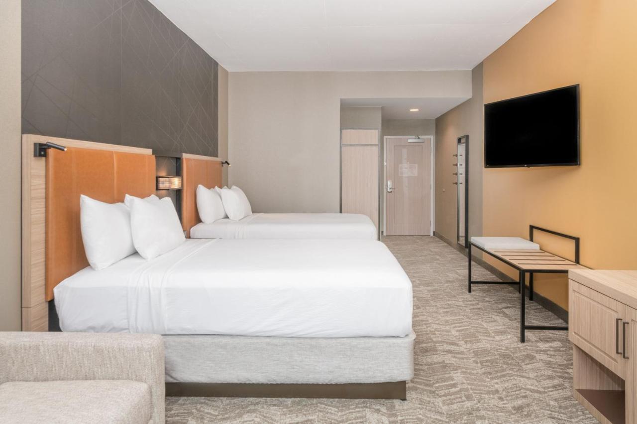 Springhill Suites By Marriott Baltimore Downtown Convention Center Area Exterior photo