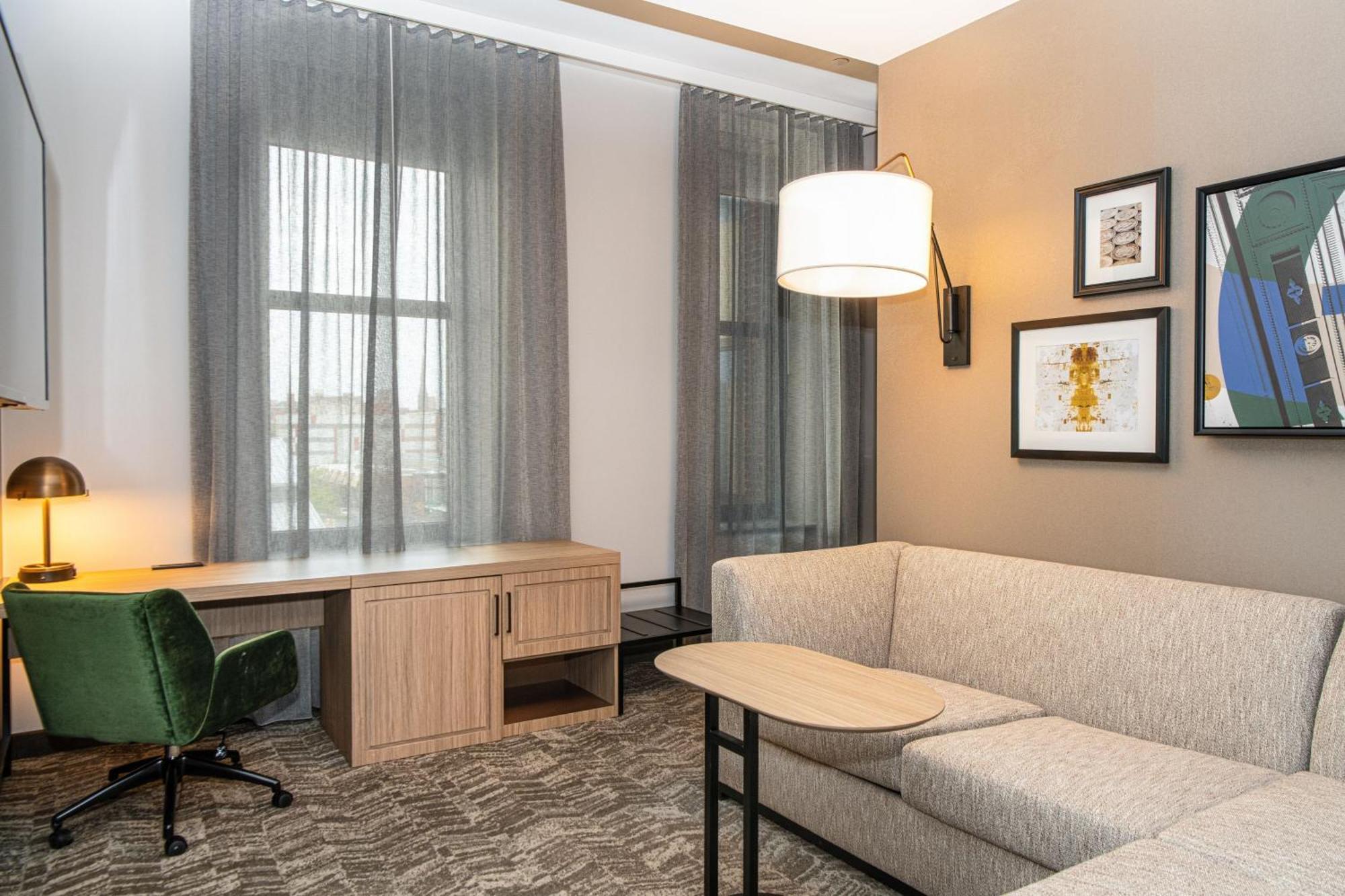 Springhill Suites By Marriott Baltimore Downtown Convention Center Area Exterior photo